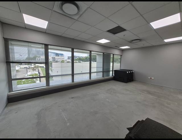 947M² OFFICE TO LET IN SANDTON CENTRAL